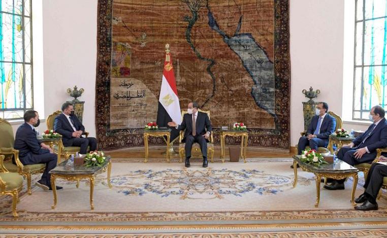 الرئيس المصري عبدالفتاح السيسي في لقاء مع رئيس الحكومة الانتقالية عبدالحميد دبيبة