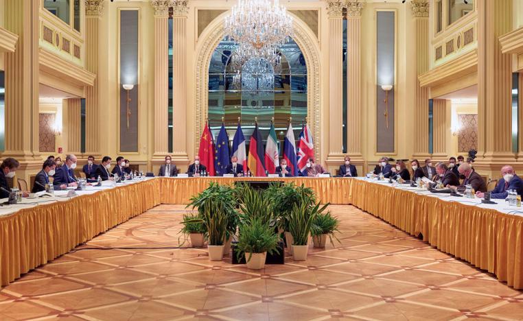 المفاوضات غير المباشرة بين إيران والولايات المتحدة لا تزال بعيدة عن حل عملي للمأزق النووي 