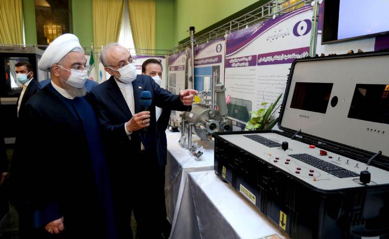 الرئيس الإيراني حسن روحاني يزور منشأة نووية إيرانية