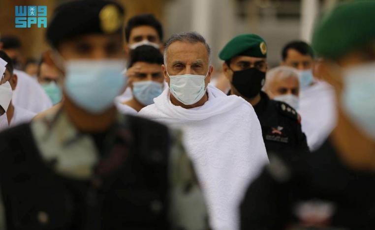 رئيس الوزراء العراقي مصطفى الكاظمي يؤدي العمرة