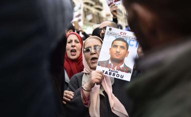أول مظاهرة لعناصر من الدفاع المدني قد تفجر احتجاجات أخرى لموظفي الدولة في الجزائر