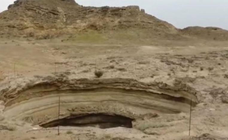 الكتاب يولي اهتماما كبيرا للمستهل