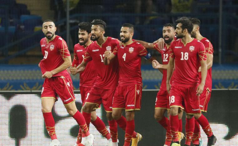 فوز كبير للمنتخب 'الاحمر' البحريني يضعه في المقدمة برصيد 12 نقطة من ست مباريات