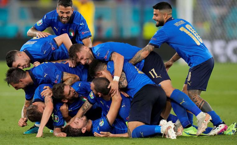  المنتخب الإيطالي بقيادة مانشيني في الصدارة بفارق نقطتين عن خصمه المقبل ويلز