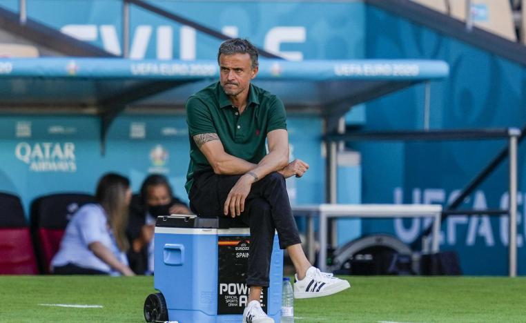 مدرب منتخب "روخا' يستعيد الثقة في كتيبته قبل القمة المرتقبة امام كرواتيا