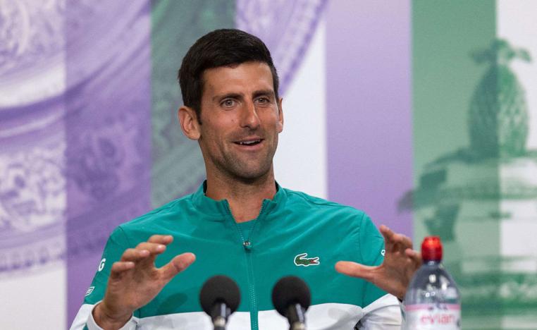 ديوكوفيتش لتتويج سادس في ويمبلدون