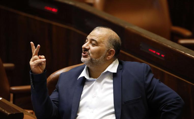 منصور عباس "صانع ملوك" وصانع سوابق في الاسلام السياسي