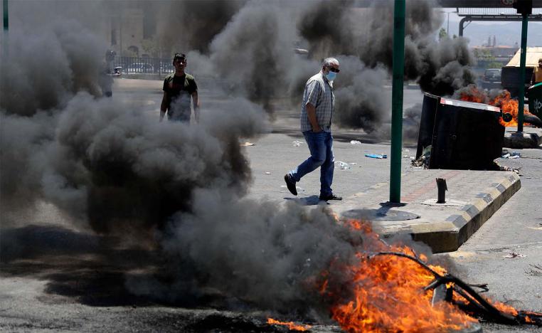 Critics ridiculed the ruling elite's attempt to rally behind the strike