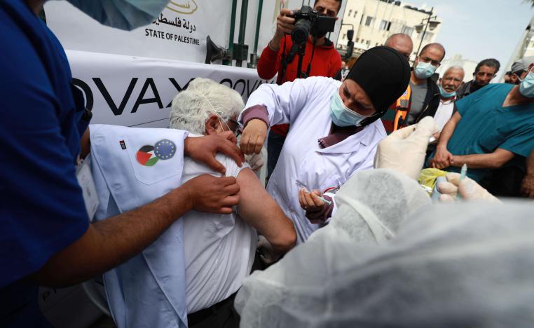 السلطة الفلسطينية اطلقت حملة للتطعيم ضد كورونا