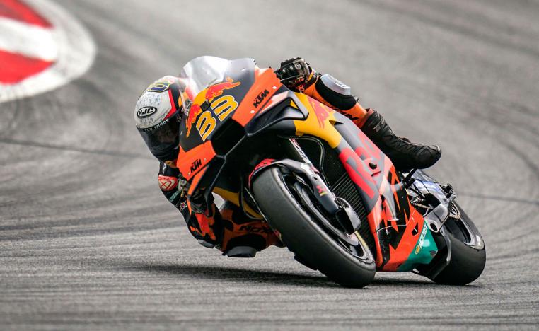 الدراج الجنوب إفريقي يتقدم على على الإيطالي بانيايا (دوكاتي) والإسباني مارتن 