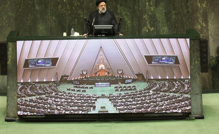 رئيس وحكومة وبرلمان.. من غلاة المحافظين