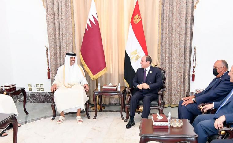 الرئيس المصري عبدالفتاح السيسي وامير قطر الشيخ تميم بن حمد
