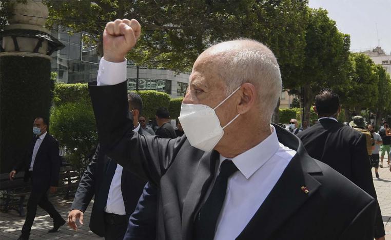 Saied having a stroll down the iconic Avenue Bourguiba in Tunis