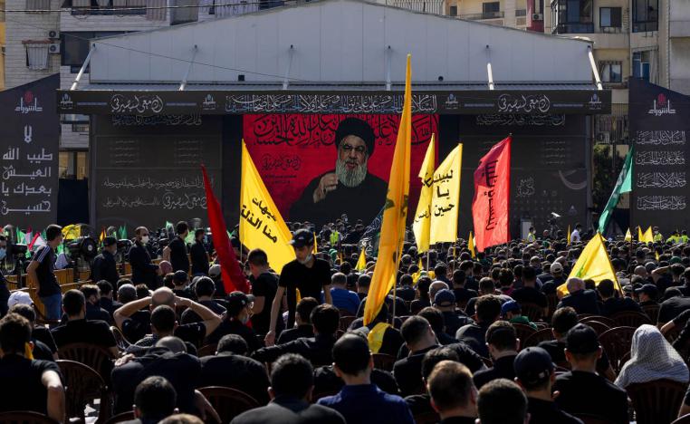 تجمع لشيعة لبنانيين للاستماع لكلمة من حسن نصرالله