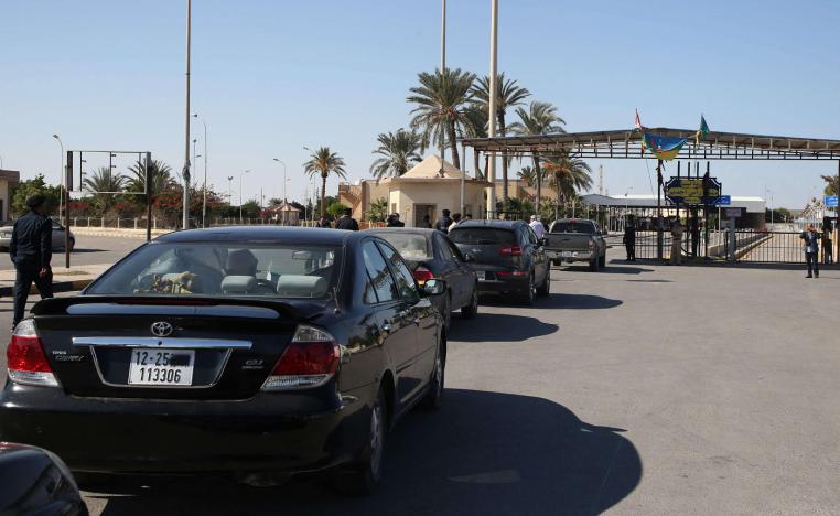 معبر راس جدير الحدودي بين تونس وليبيا