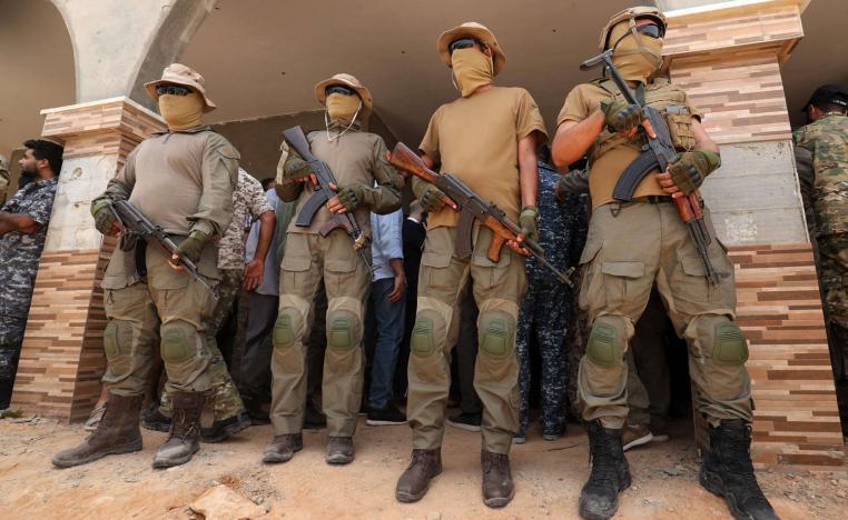 توحيد كل الجماعات المسلحة ضمن مؤسسة عسكرية وطنية وحدية أصعب وأهم خطوة نحو الاستقرار