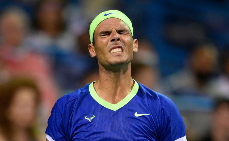  نجم التنس الاسباني لا يزال يعاني من أوجاع في ساقه