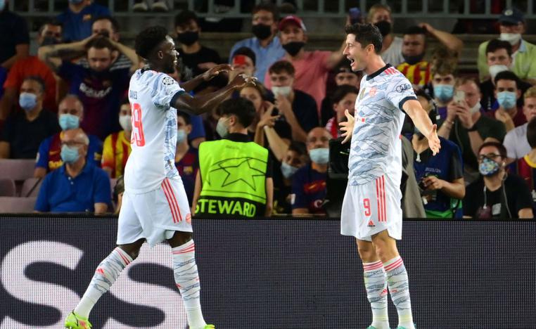 الفريق البافاري يزيد محن غريمه الكاتالوني ويؤكد تفوقه عليه