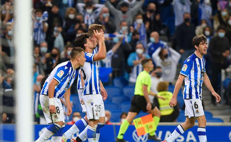  الفريق الباسكي ينفرد بالصدارة بفارق ثلاث نقاط عن قطبي العاصمة