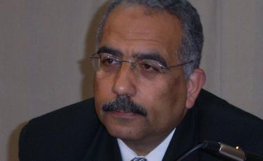 الكاتب أحمد فضل شبلول 