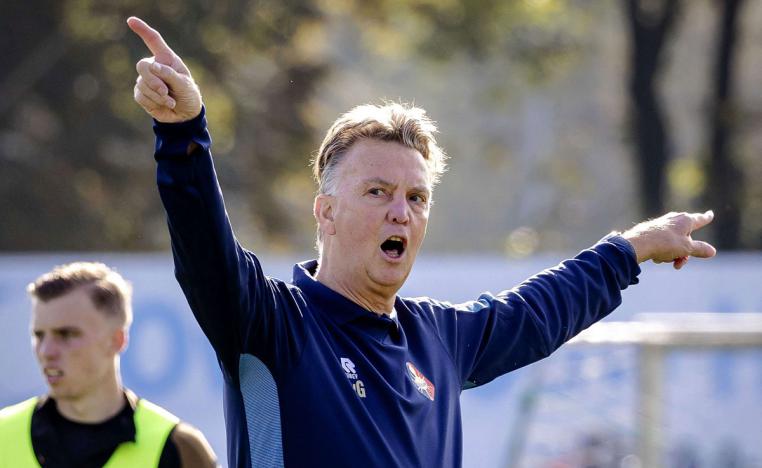 المدرب 'المحك' يضع منتخب بلاده على مشارف التأهل إلى نهائيات كأس العالم