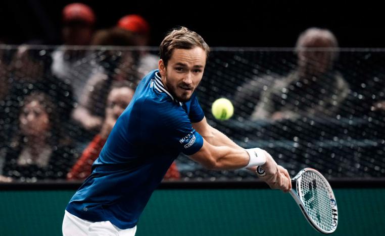 بداية جيدة لمدفيديف 