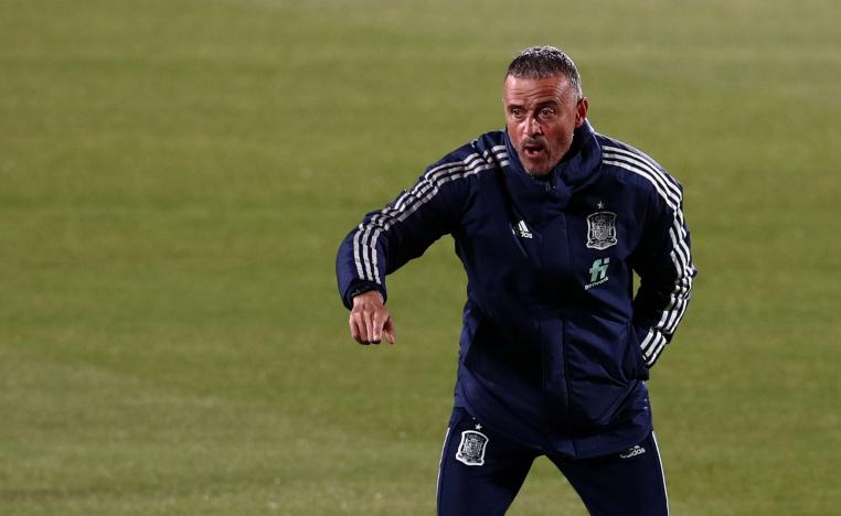  منتخب 'لا روخا' مطالب بالفوز في المواجهتين القادمتين