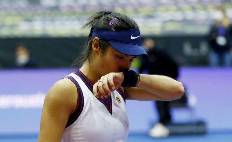 لاعبة التنس البريطانية تخسر امام الصينية المغمورة ب\ريقة دراماتيكية