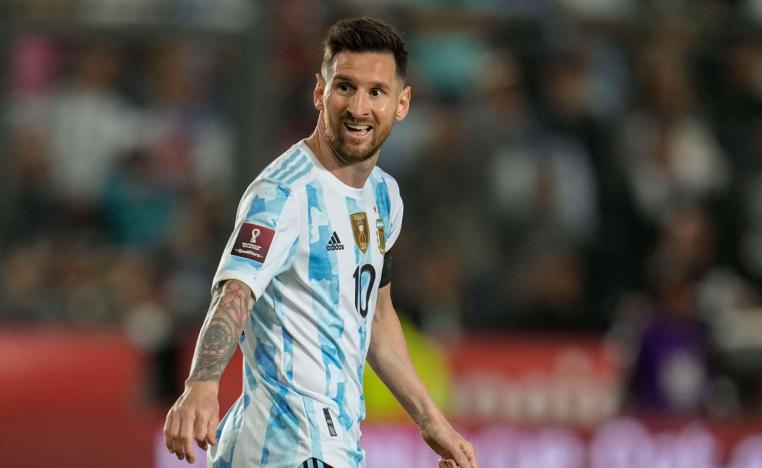 النجم الارجنتيني لمساعدة منتخب بلاده في احراز اللقب الكبير
