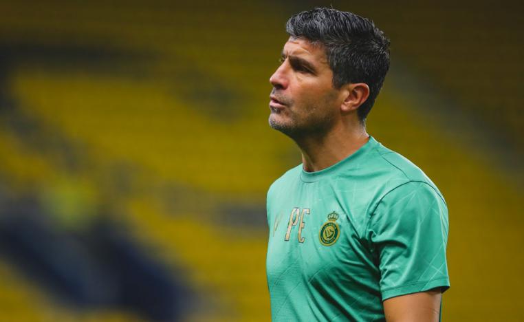 إيمانويل يخيب آمال الفريق العالمي من حسابه على تويتر