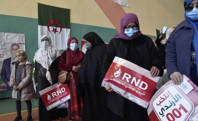 The electoral campaign overall has met widespread indifference