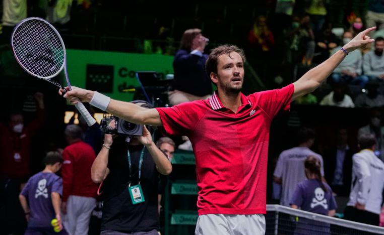 روسيا في النهائي السادس