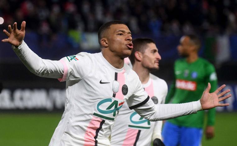 لا تزال ثمة امكانية جيدة لتمديد عقد النجم الفرنسي مع فريقه الباريسي