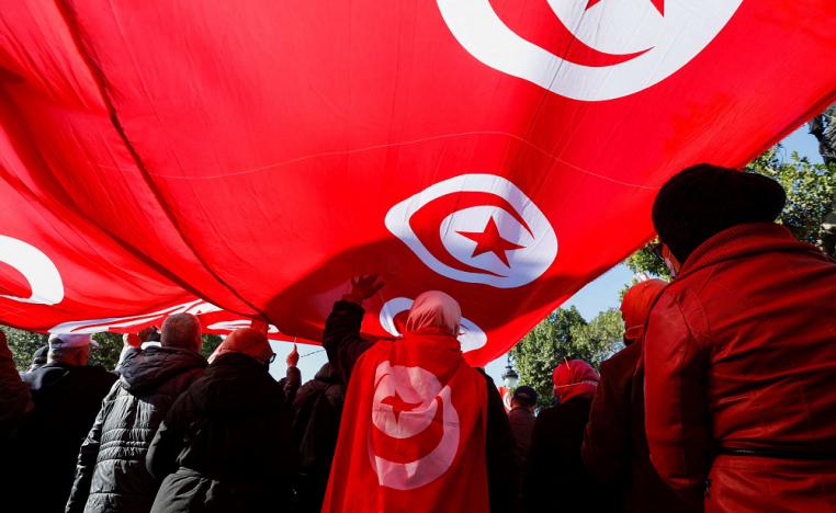 انقسام الشارع التونسي بين مؤيد ومعارض لقرارات قيس سعيد