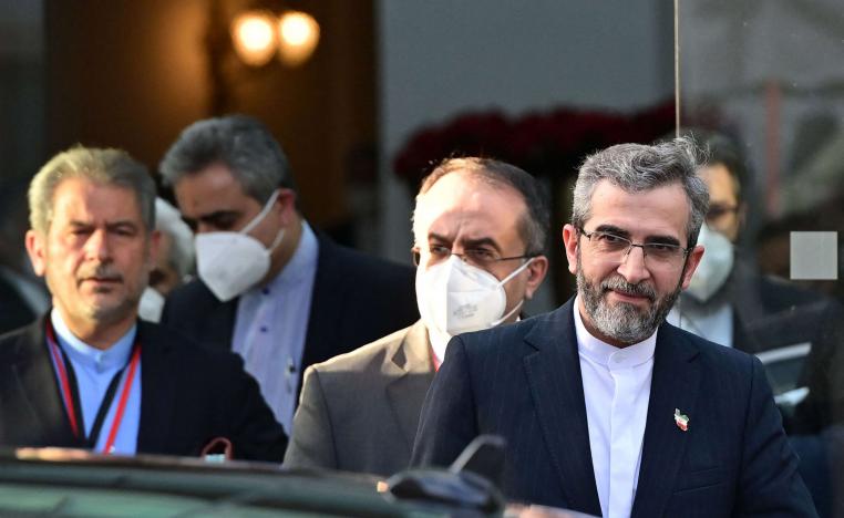 وفد إيران المفاوض نجح في لعبة المراوغة والمناورة لانتزاع مكاسب من شركاء الاتفاق النووي