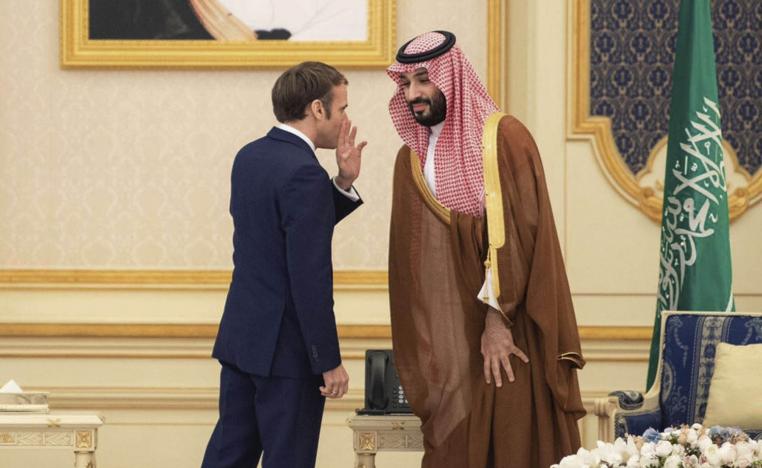 الرئيس الفرنسي يتحدث إلى ولي العهد السعودي الأمير محمد بن سلمان في جدة