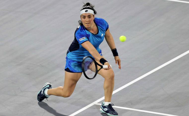 جابر تحذر منافسيها