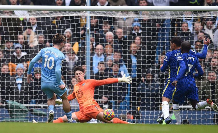 دي بروين يمنح فريقه مان سيتي النقاط الثلاثة بتسديدة نادرة