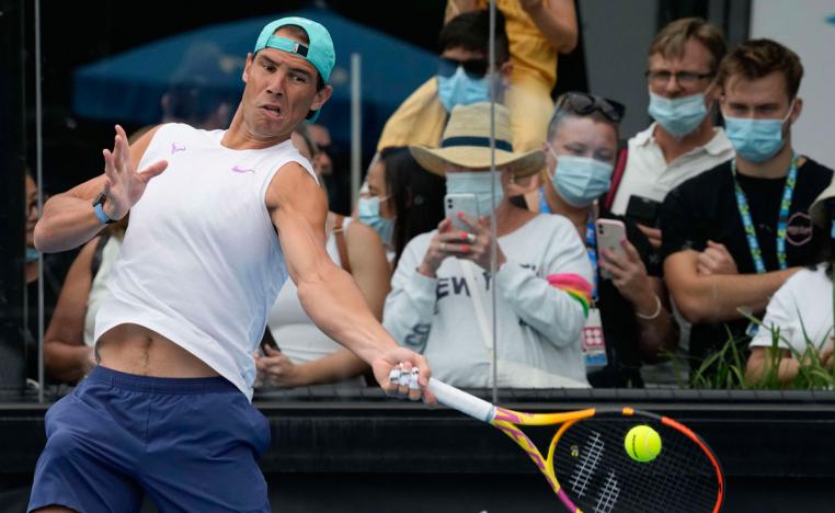 نادال لتحطيم الارقام القياسية