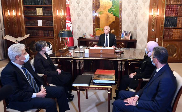 قيس سعيد يؤكد ان ممارسات بعض السياسيين ترتقي إلى مرتبة الجريمة والجناية