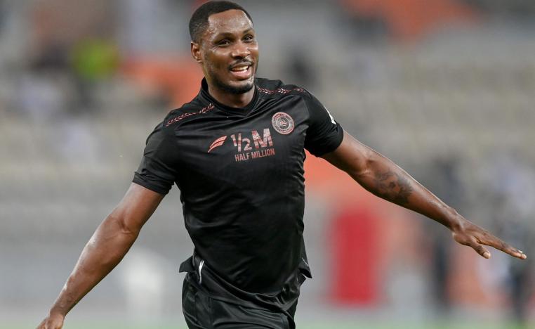 المهاجم النيجيري ينتقل للهلال وهي في صدارة ترتيب الهدافين بالتساوي مع البرازيلي تاليسكا مهاجم النصر