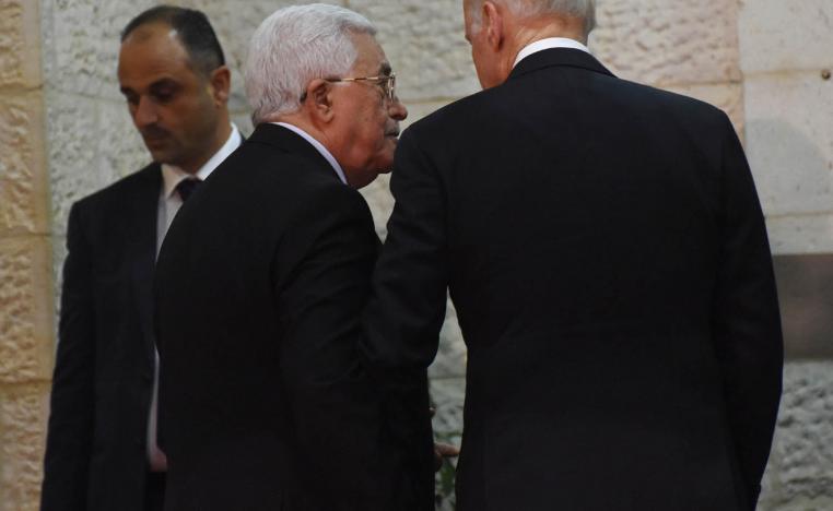 الرئيس الفلسطيني محمود عباس يستقبل نائب الرئيس الأميركي في حينه جو بايدن (2016)