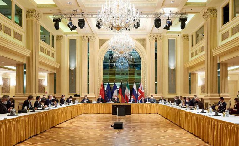 طهران اعلنت حدوث تقارب في المفاوضات لكنها شددت على ضرورة رفع العقوبات