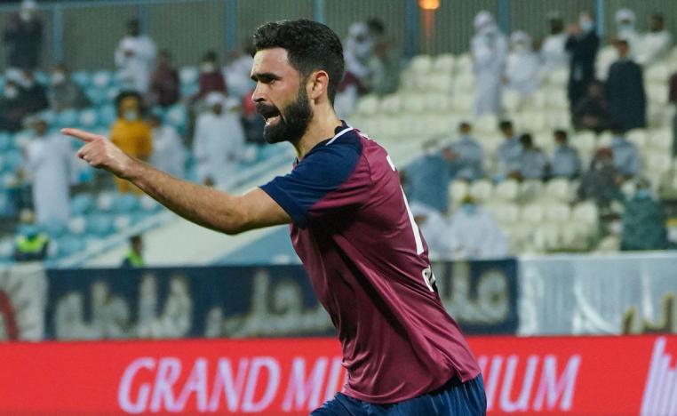 الفريق 'العنابي' يحقق المطلوب رغم النقص العددي