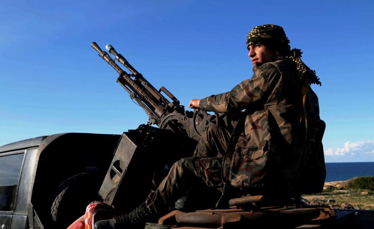 مخاوف من عودة ليبيا لمربع العنف والسلاح مع استمرار الخلافات والانقسامات السياسية