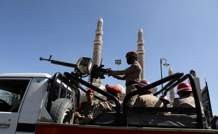 هل يترك الحوثيون خيار السلاح ويلجؤون لخيار السلام؟