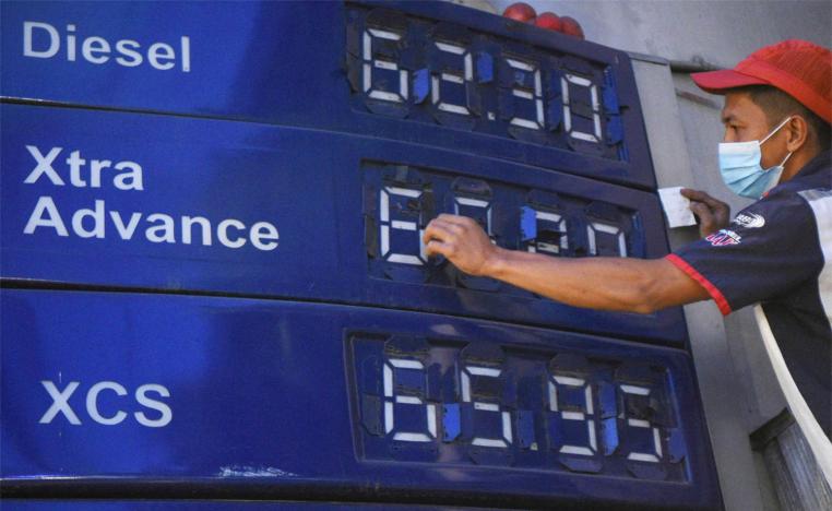 US crude ticked up 1.8% at $121.55 a barrel