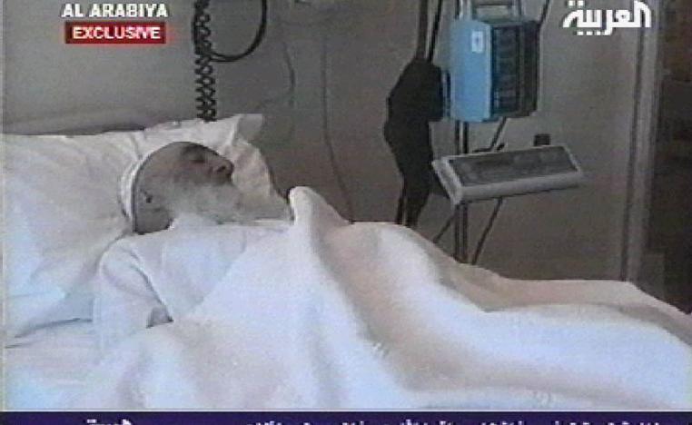 السيستاني في مستشفى في لندن (2004)