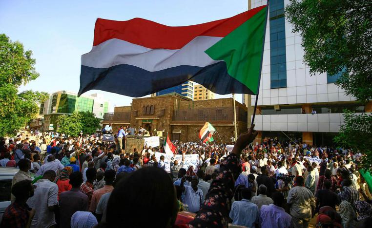 الاجتماع ياتي فيما تتواصل الاحتجاجات في الشارع السوداني