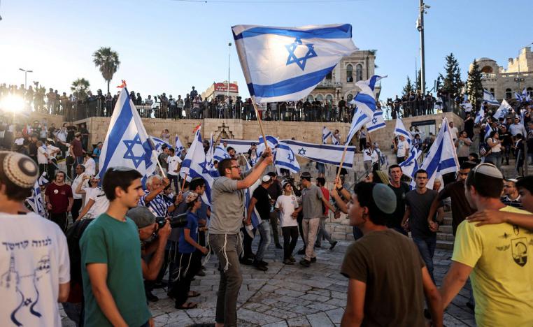 مسيرة الأعلام الإسرائيلية تتردد فيها في الغالب هتافات معادية للعرب والمسلمين